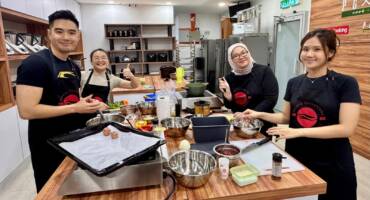 Why Food-Based Activities Are the Most Effective Team Bonding Format